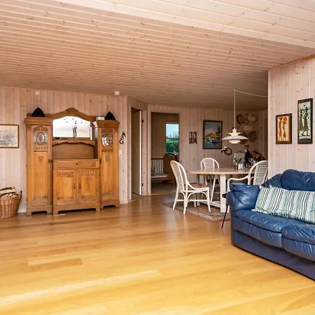 Holiday home Holiday *
